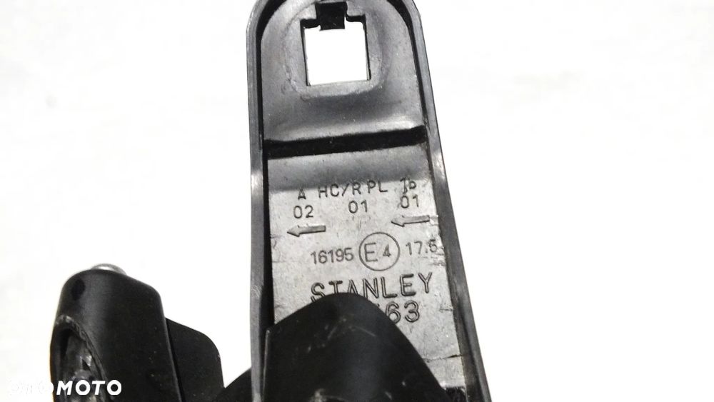 Lampa przednia prawa Mitsubishi Space Star - 4