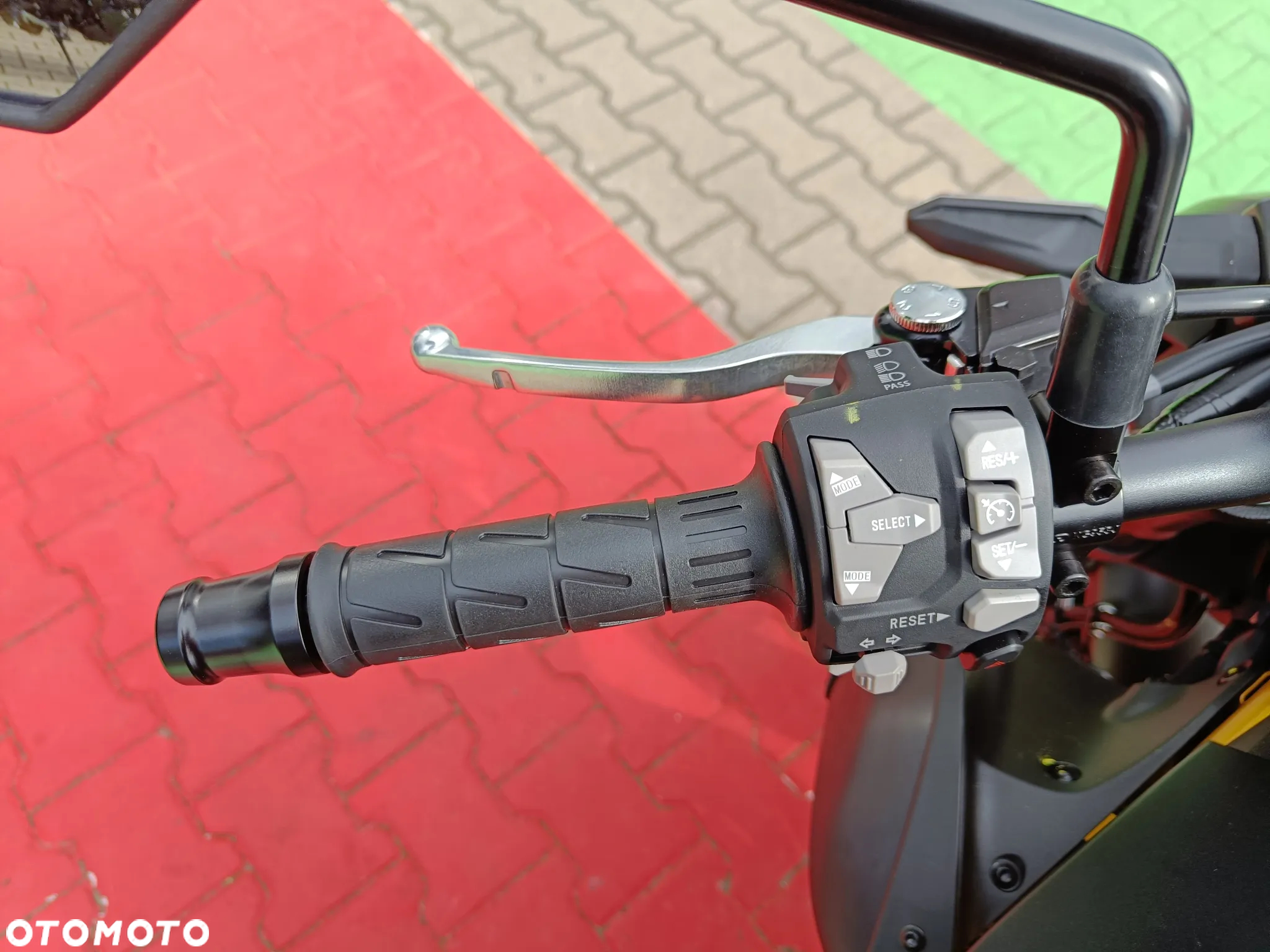 Kawasaki Z 900 - 11