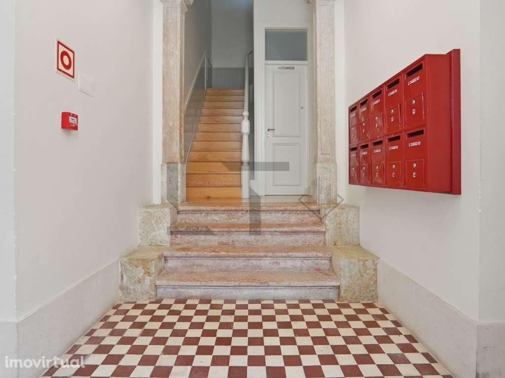 Apartamento T2 de Luxo com Elevador e Garagem para Venda na Rua de ... - Grande imagem: 3/40