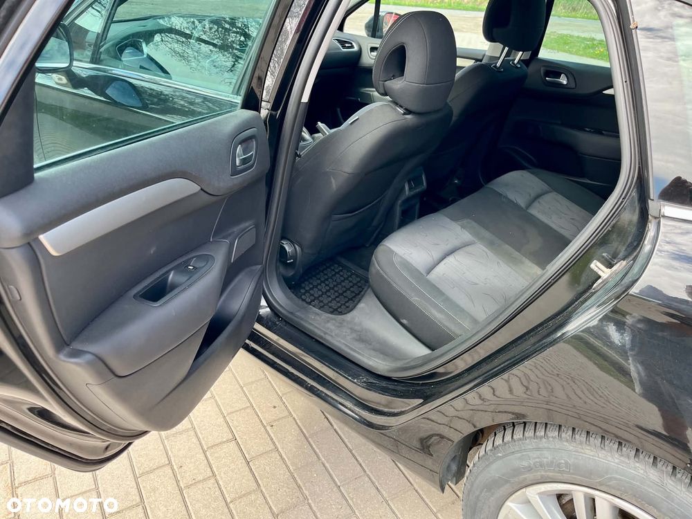 Citroën C4 VTi 120 Exclusive - 6