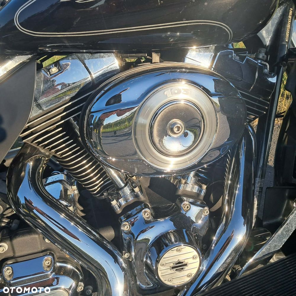 Harley-Davidson Electra - 12