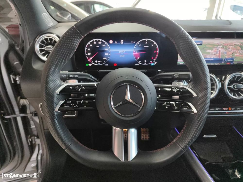 Mercedes-Benz GLA 200 d AMG Line - 35