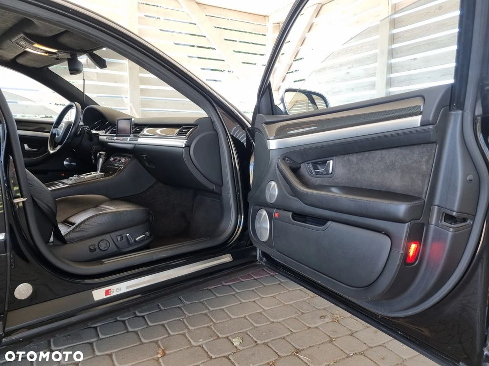 Audi S8 5.2 FSI Quattro - 36