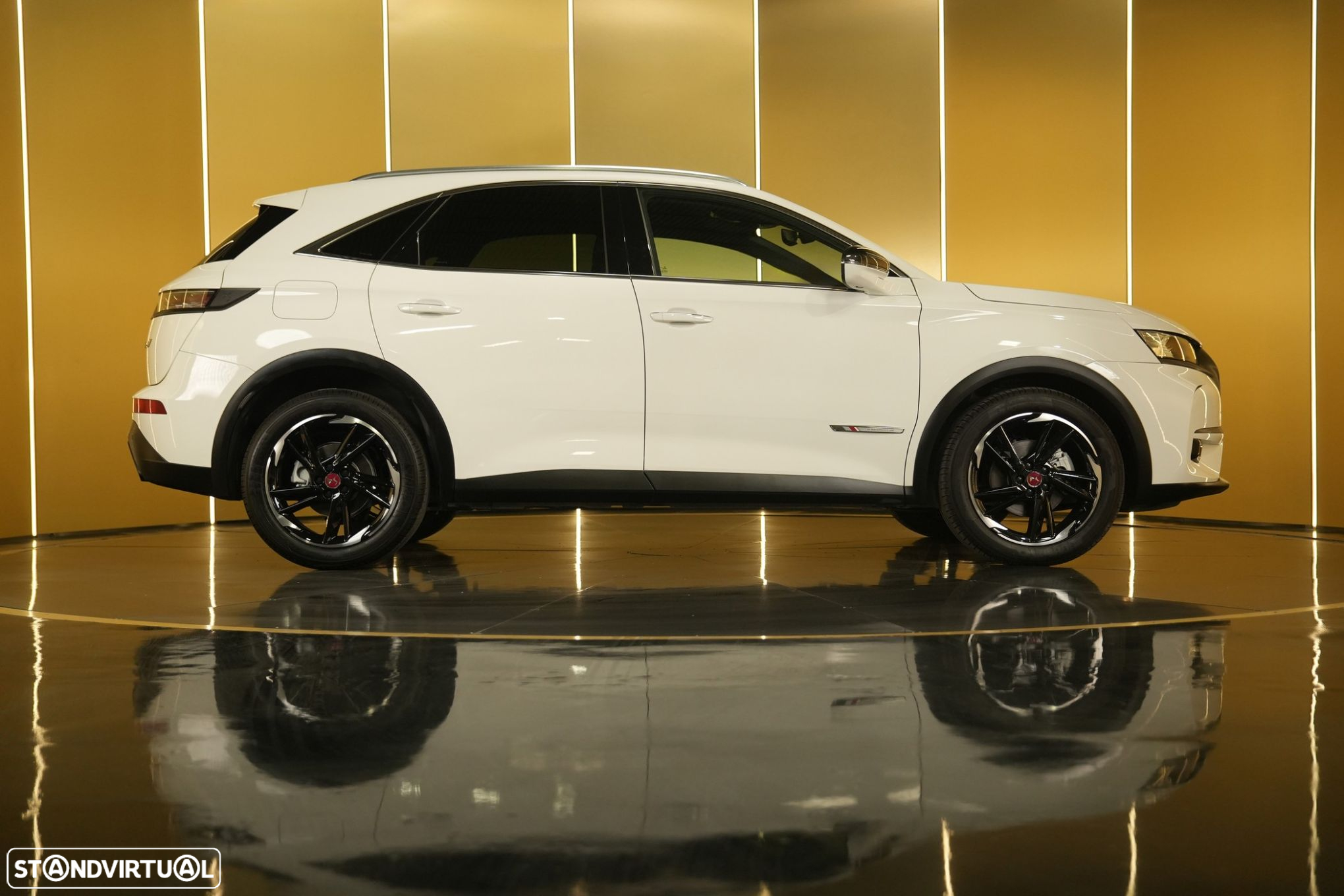 DS DS7 Crossback 1.5 BlueHDi Performance Line EAT8 - 17