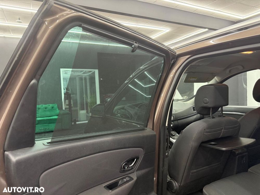 Renault Grand Scenic 1.6 dCi Energy Privilege - 11