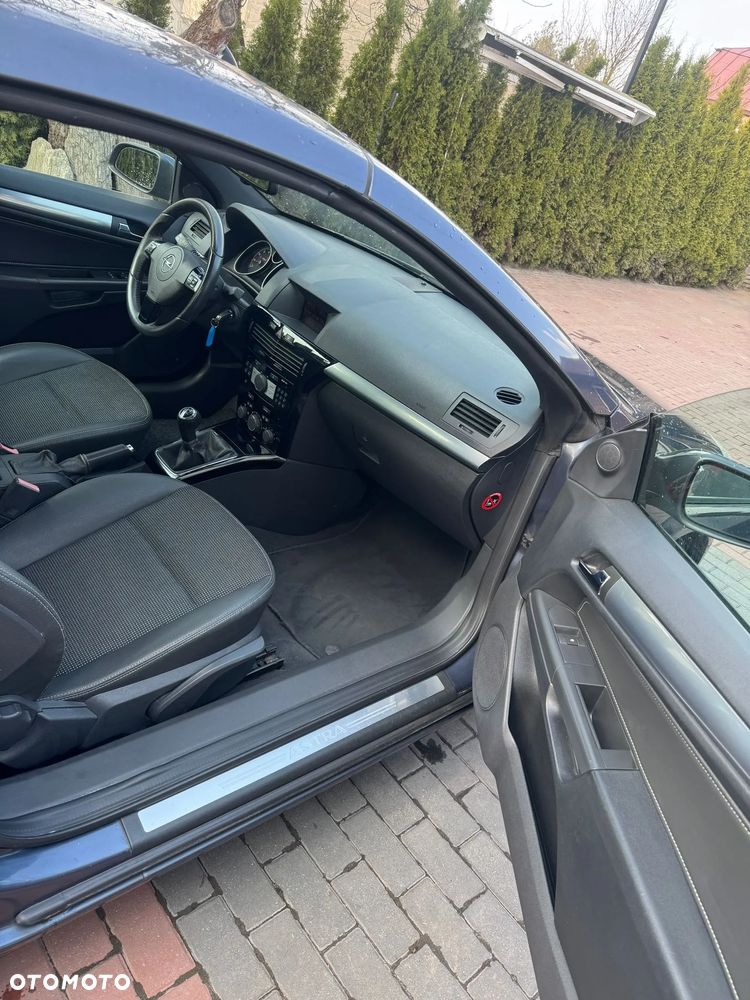 Opel Astra 1.6 Cosmo - 33