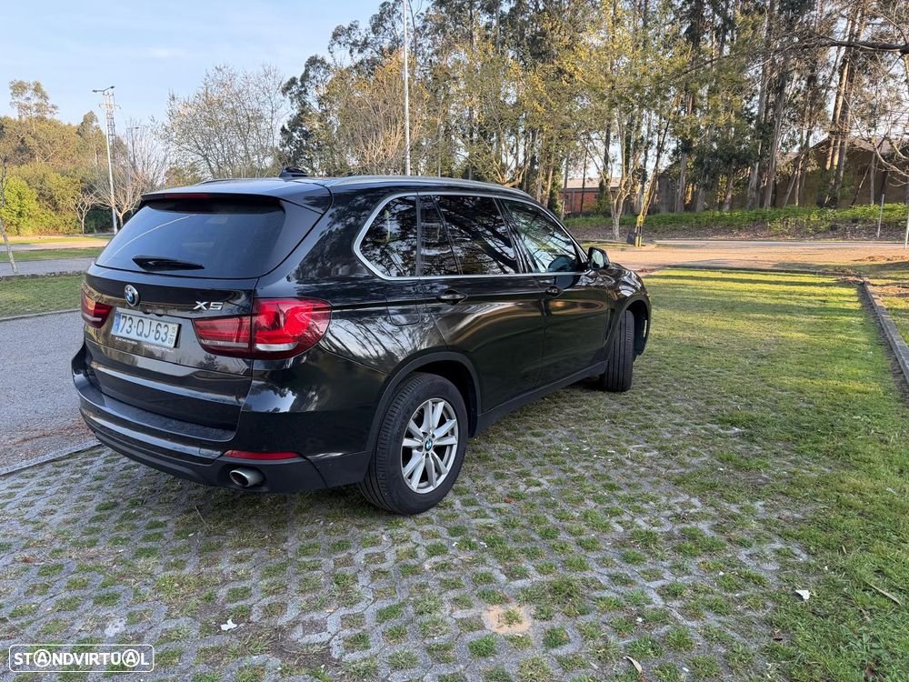 BMW X5 25 d sDrive Comfort 7L - 3