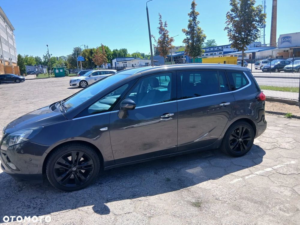 Opel Zafira 2.0 CDTI Cosmo - 4