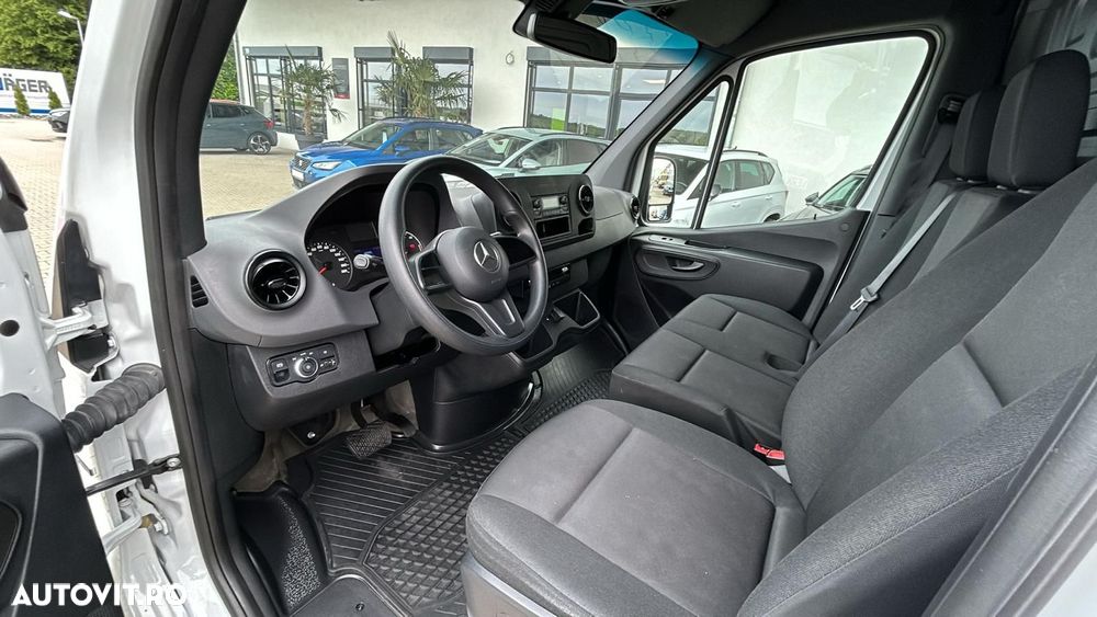 Mercedes-Benz eSprinter - 13
