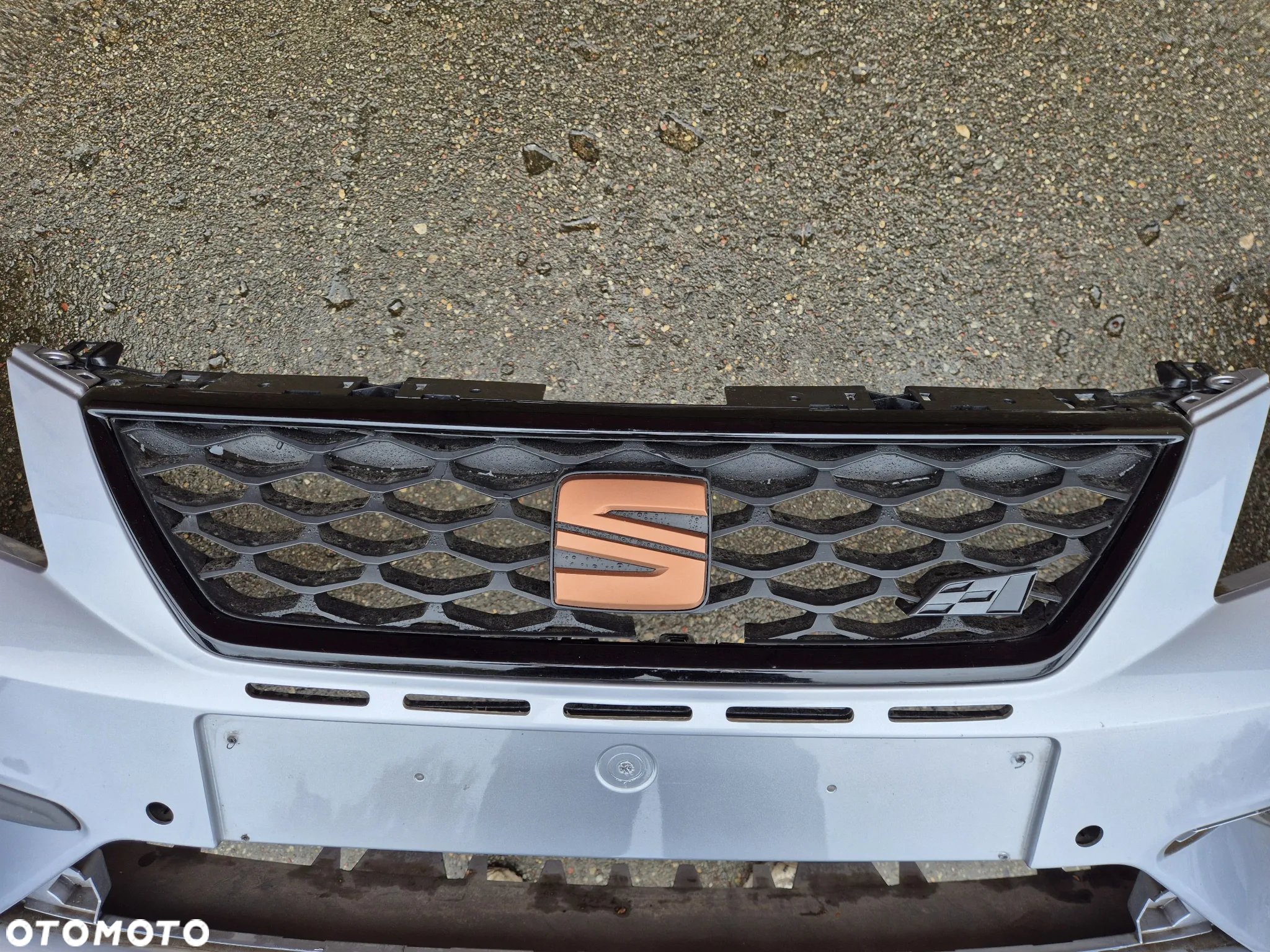 Seat Leon 3 III CUPRA lifting 17- zderzak przedni kratka grill 5F - 3