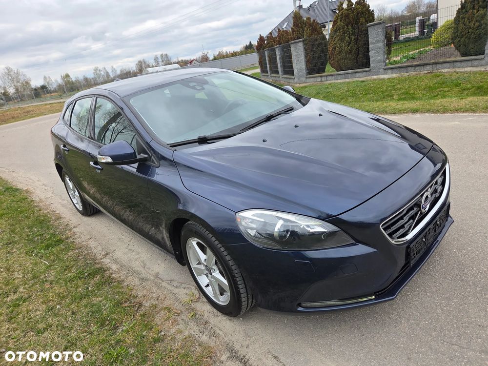 Volvo V40 D2 - 17