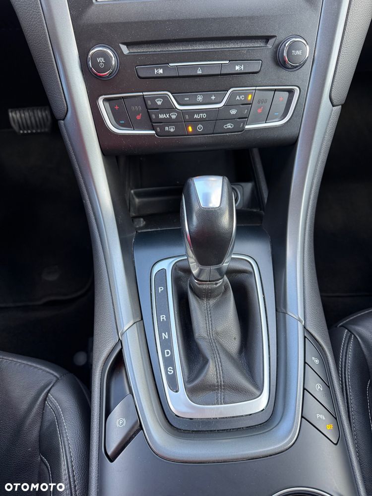 Ford Mondeo 2.0 TDCi Titanium PowerShift - 31