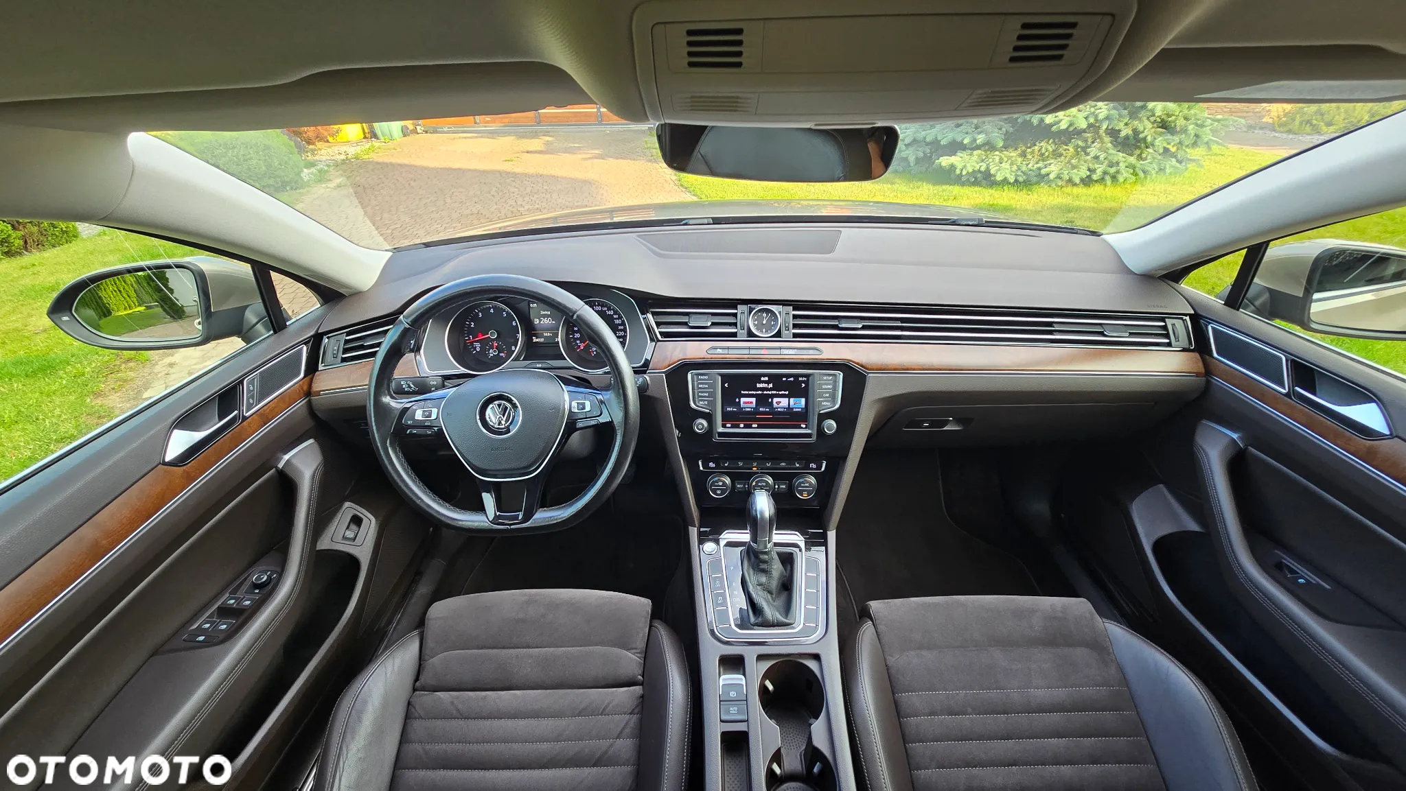Volkswagen Passat - 30
