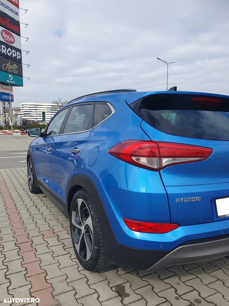 Hyundai Tucson 2.0 CRDI 4WD Automatik Style - 13