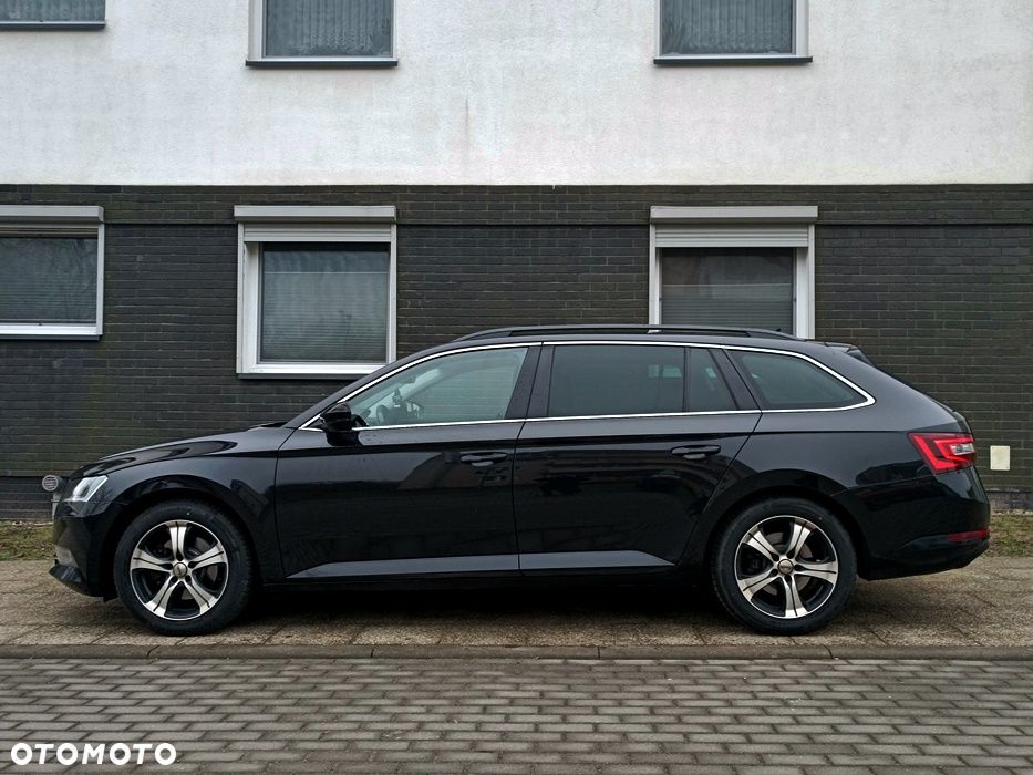 Skoda Superb 2.0 TDI Ambition DSG7 - 3