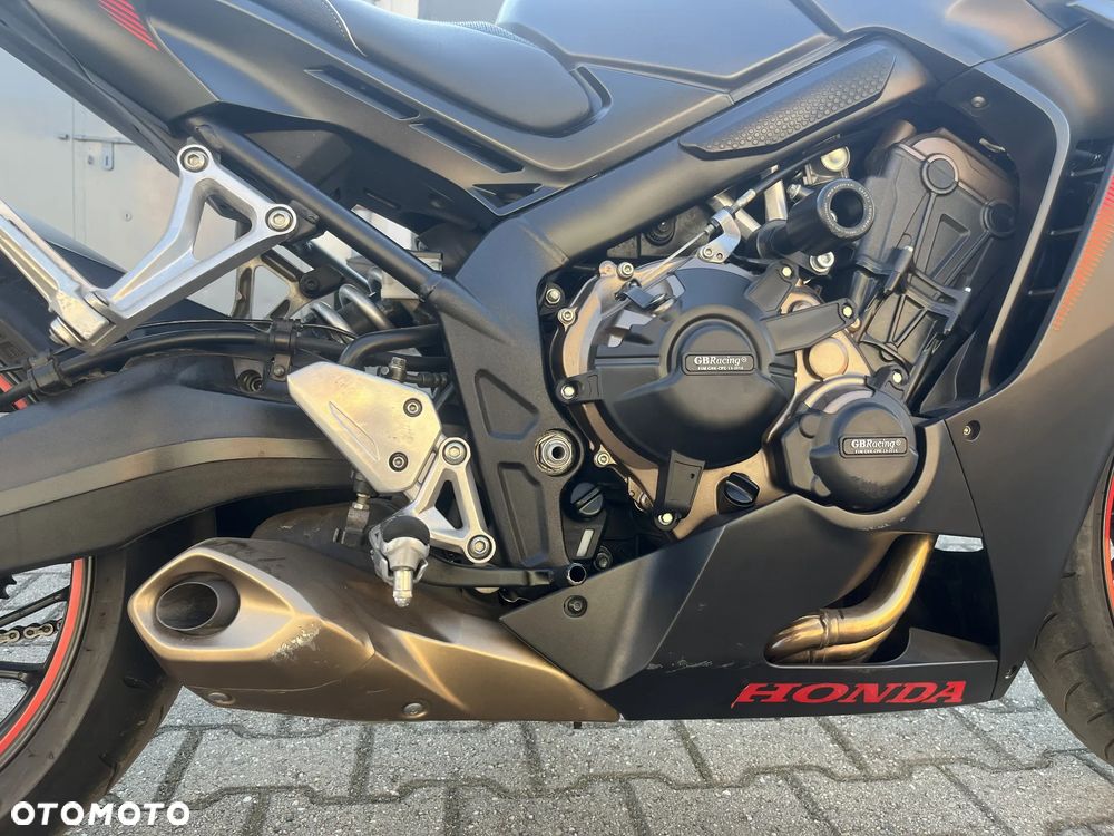 Honda CBR - 9