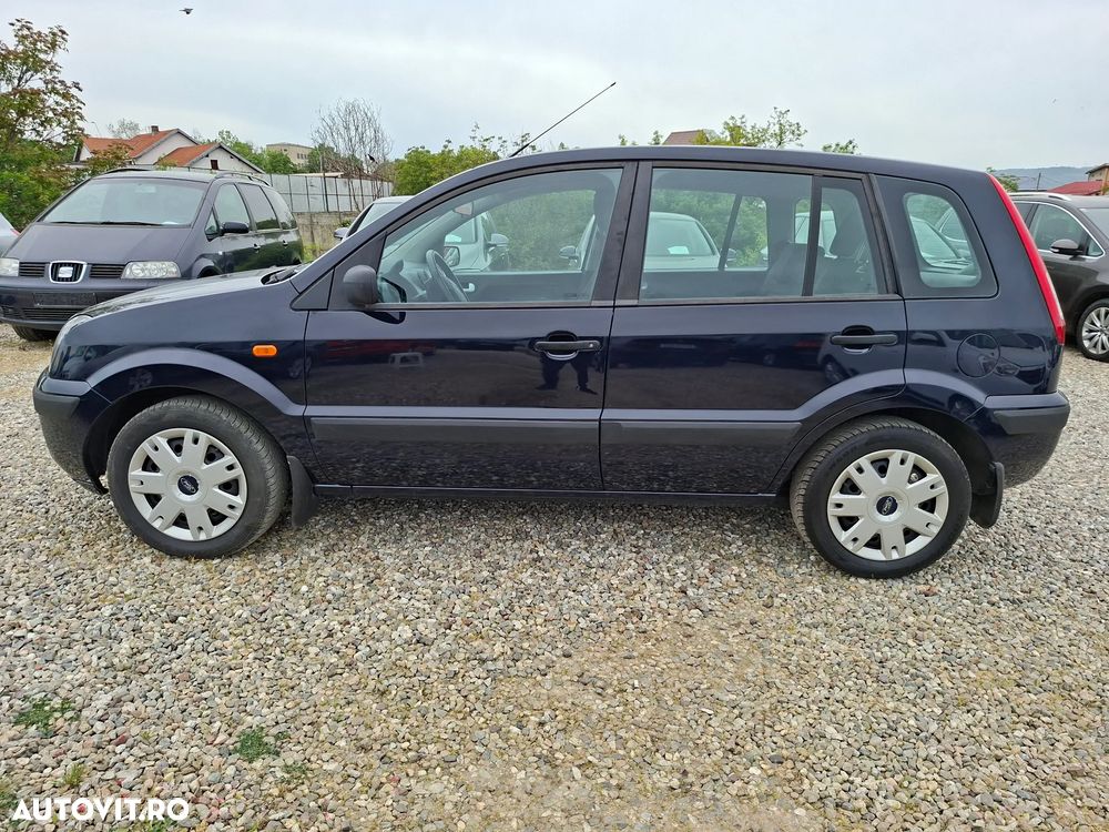 Ford Fusion - 3