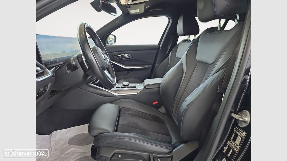 BMW 320 d Pack Desportivo M Auto - 3