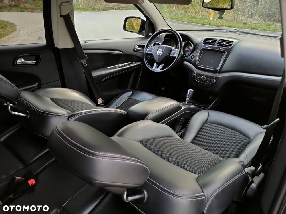 Fiat Freemont 2.0 Multijet 16V DPF Automatik Allrad Lounge - 27
