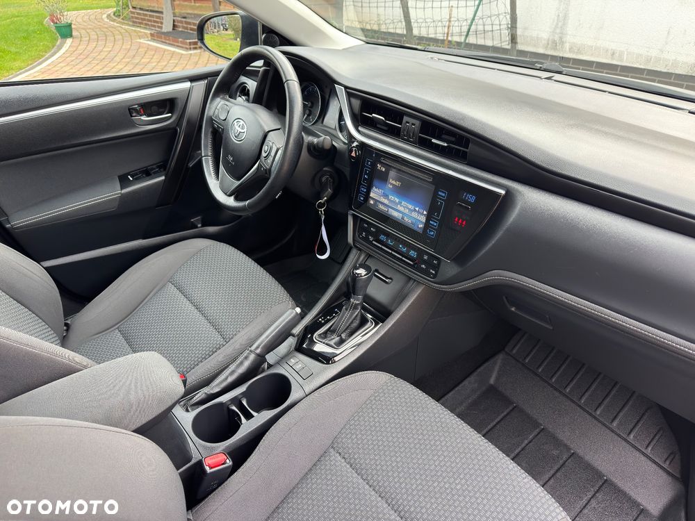 Toyota Corolla - 27