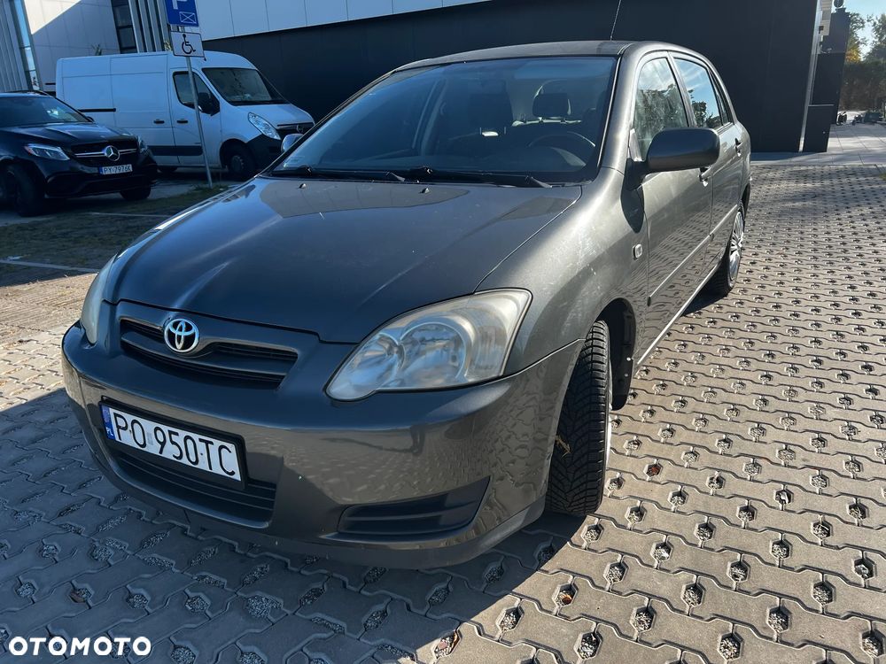 Toyota Corolla - 2