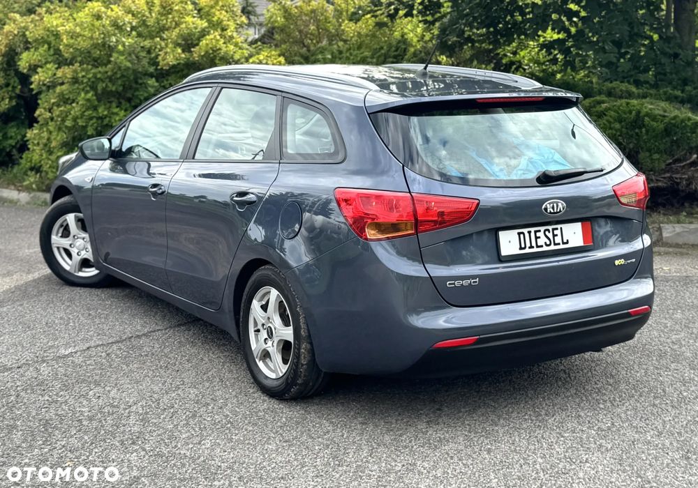 Kia Ceed 1.6 CRDi M - 33