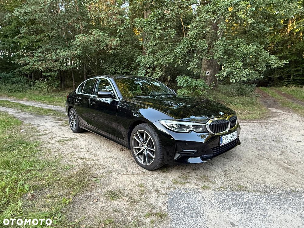 BMW Seria 3 330i xDrive - 1