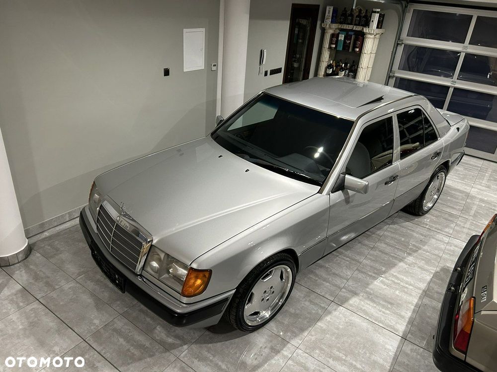 Mercedes-Benz W124 (1984-1993) - 29