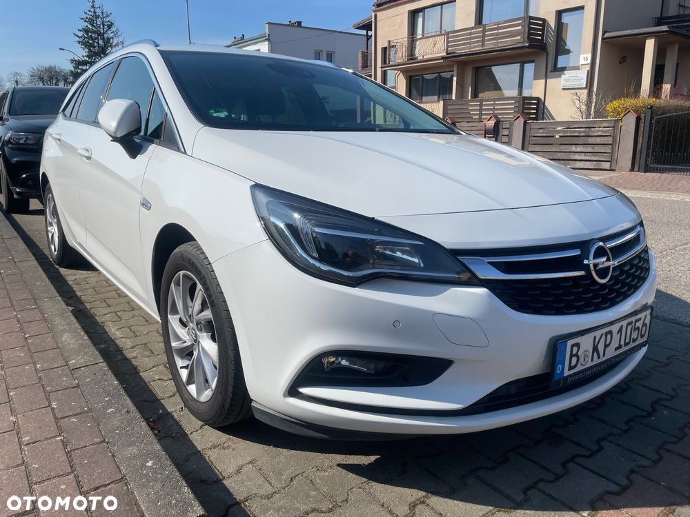 Opel Astra 1.6 D Start/Stop Innovation - 2