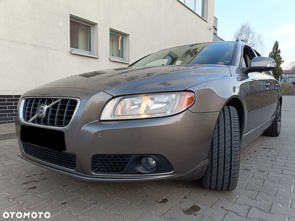 Volvo V70 2.0D Momentum - 2
