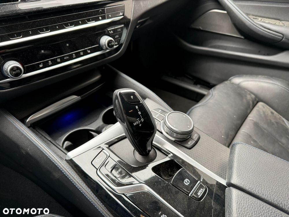 BMW Seria 5 540d xDrive M Sport sport - 19