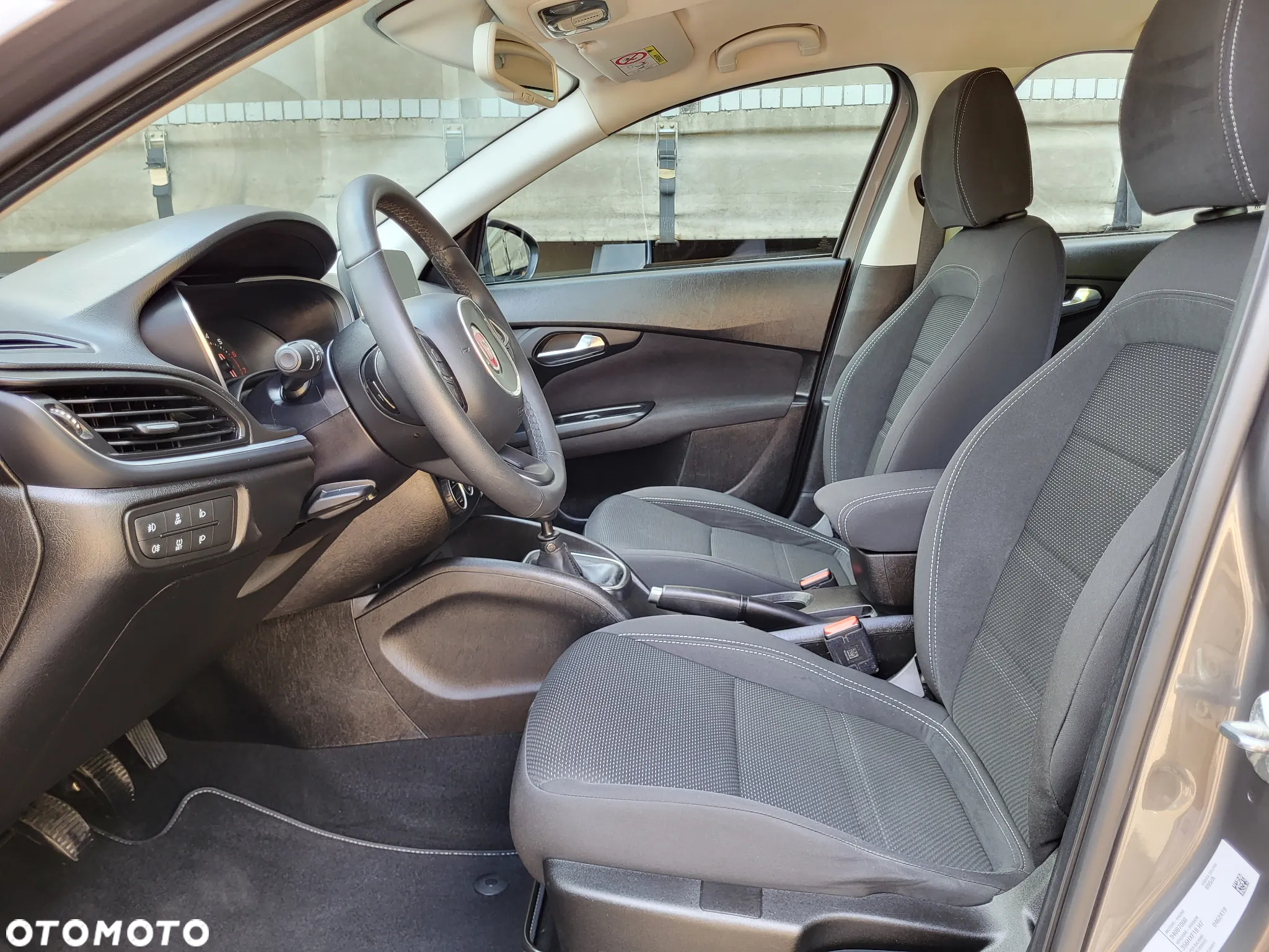 Fiat Tipo 1.4 T-Jet 16v Lounge - 17