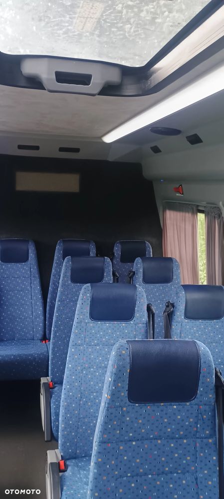 Mercedes-Benz Sprinter - 2