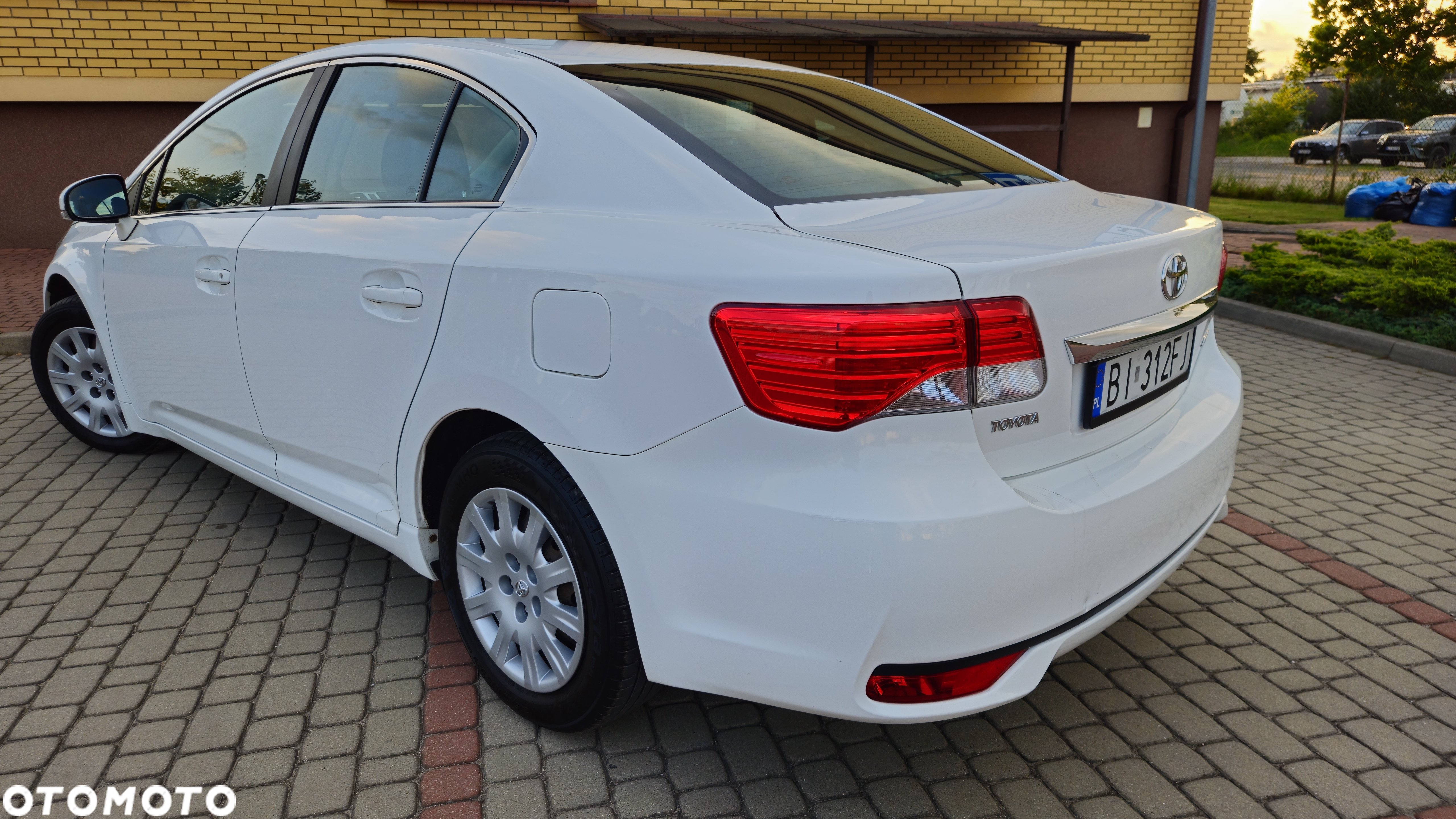 Toyota Avensis 2.0 D-4D Active - 5