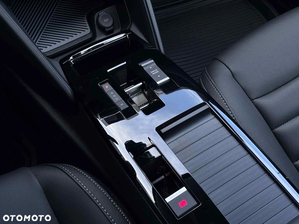 Citroën C4 1.2 PureTech Max S&S EAT8 - 17