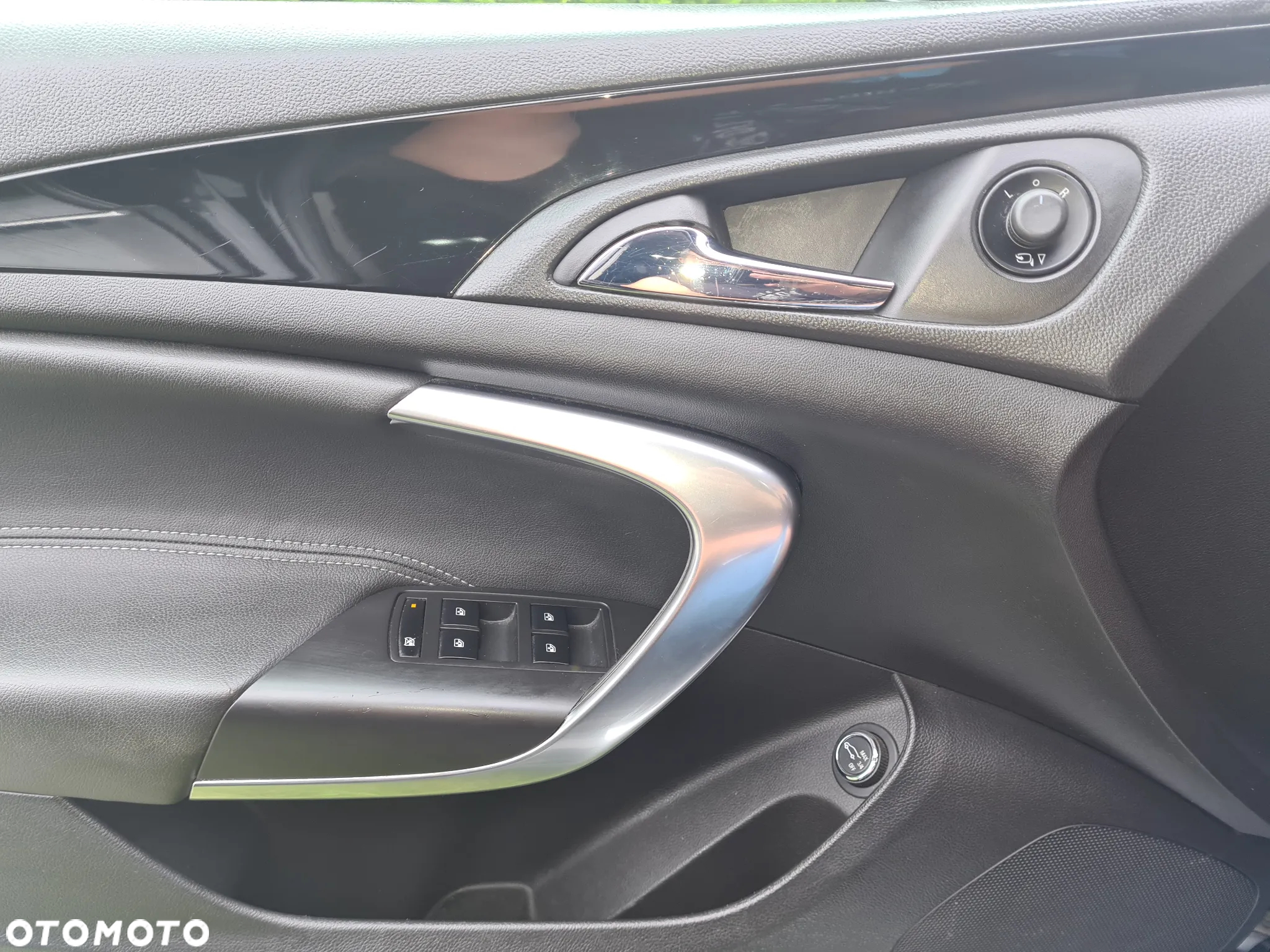 Opel Insignia - 13