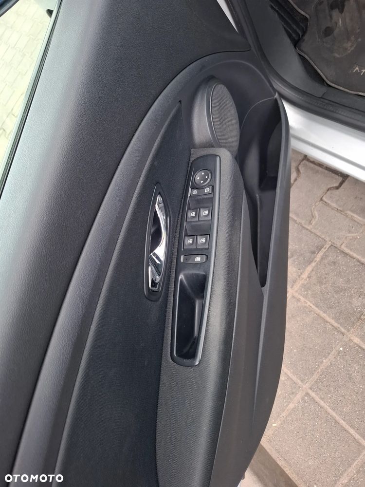 Renault Megane - 18