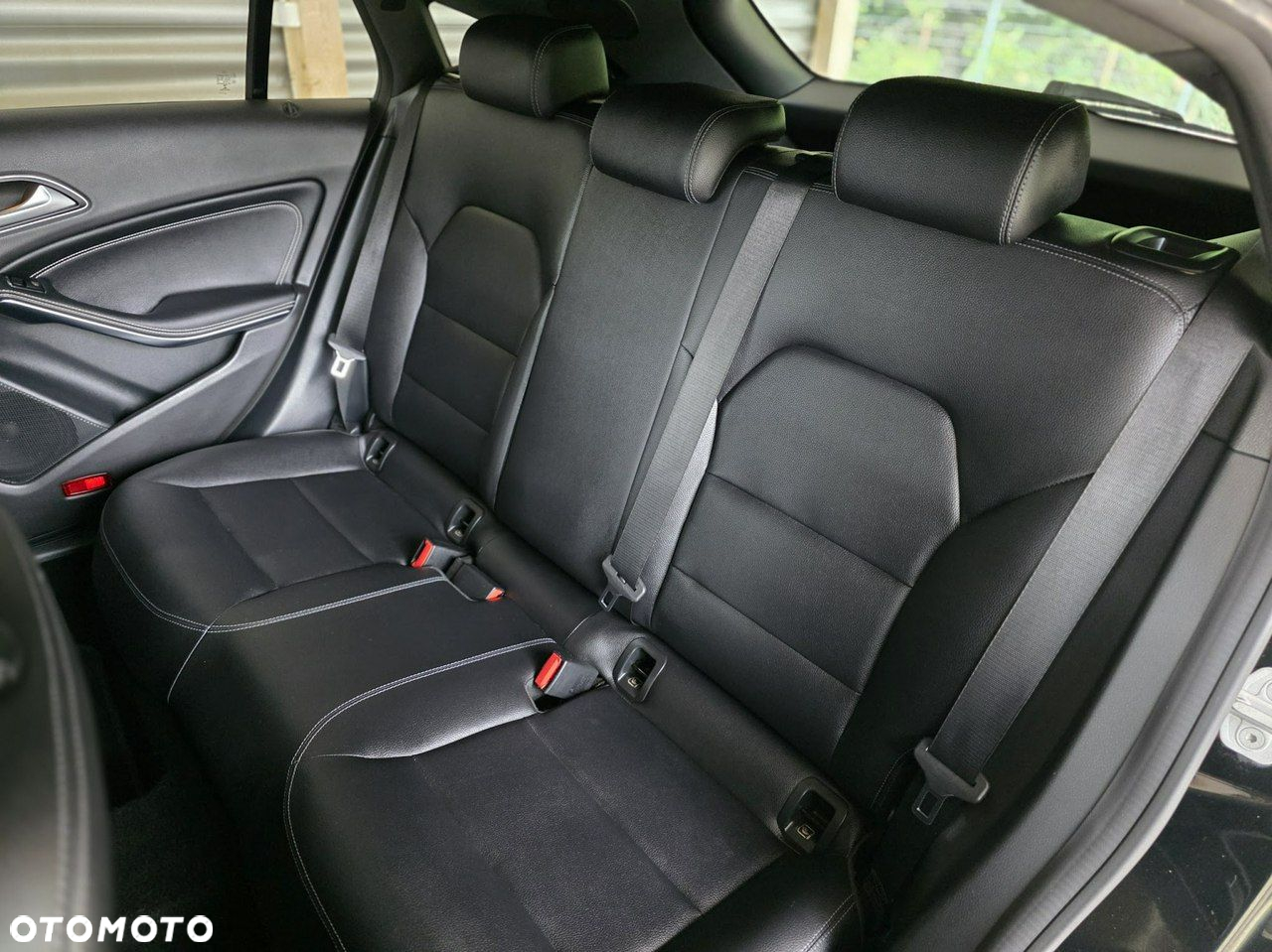 Mercedes-Benz CLA - 18