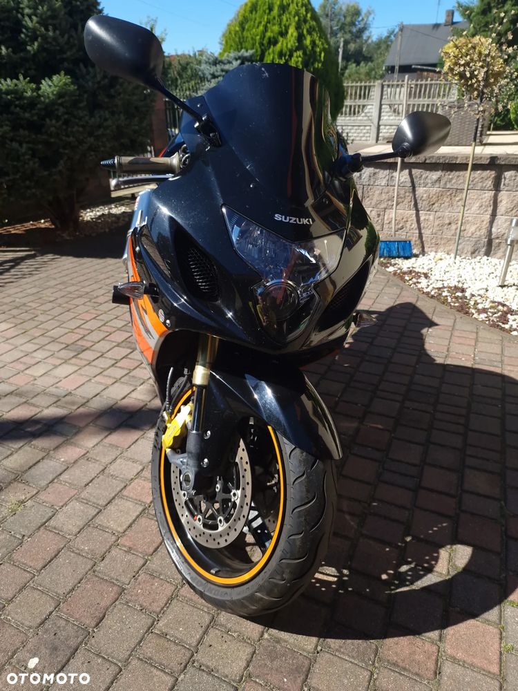 Suzuki GSX-R - 2