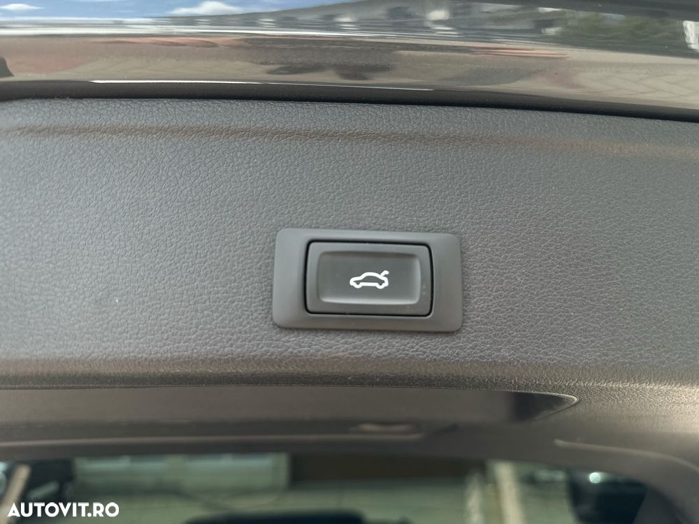 Audi A4 Avant 30 TDI S tronic - 41