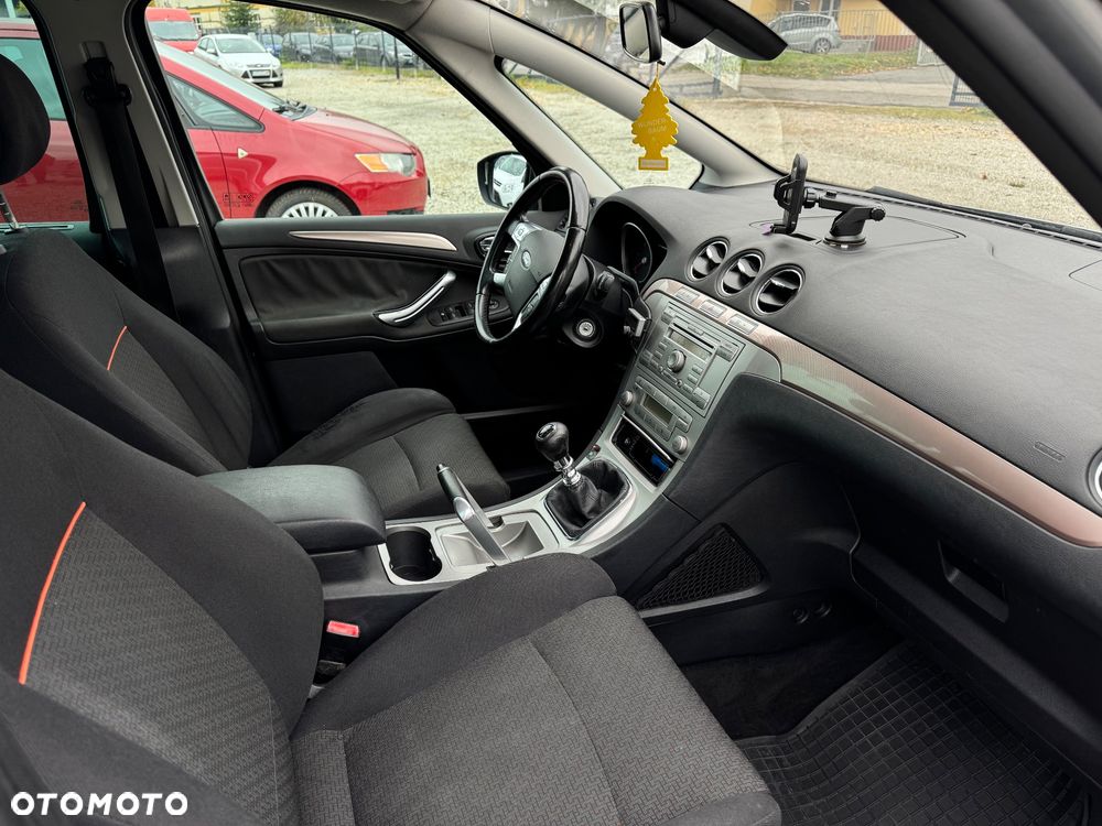 Ford S-Max - 7