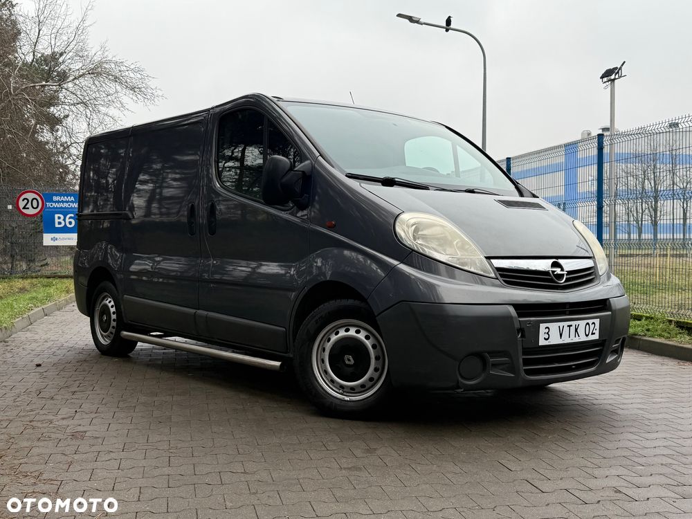Opel Vivaro - 8