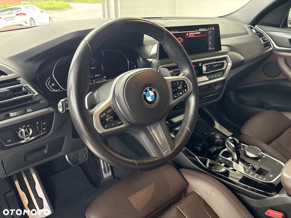 BMW X3 xDrive20i mHEV - 11