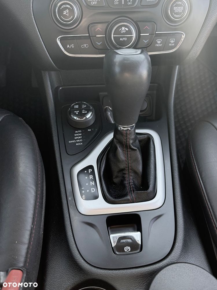 Jeep Cherokee 3.2 V6 Active Drive Lock Trailhawk - 17
