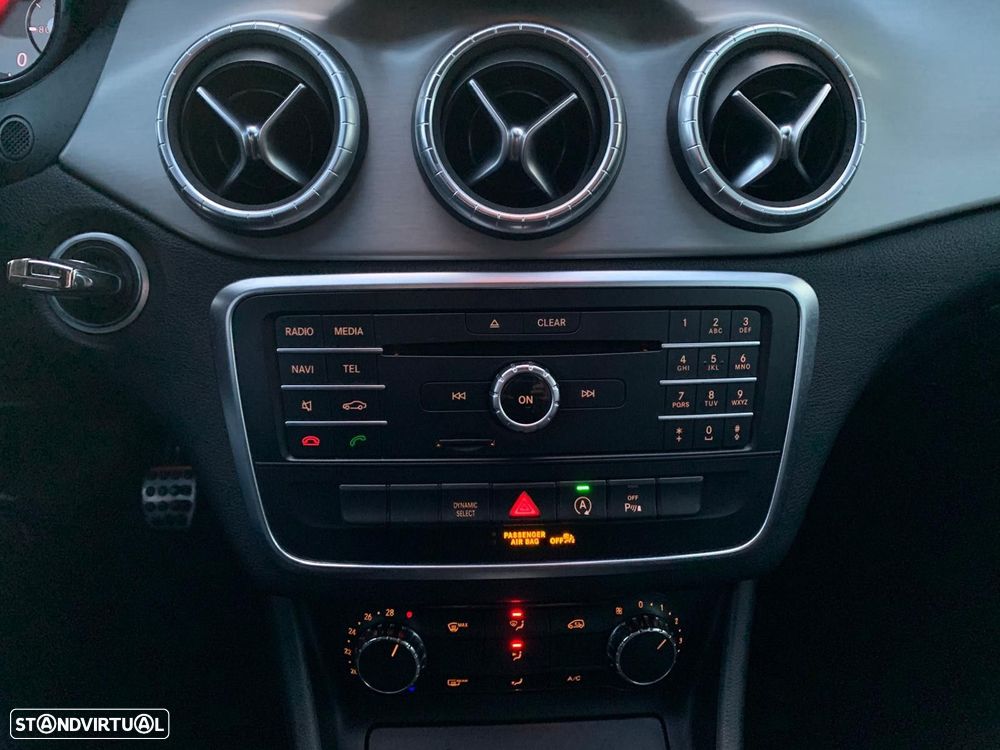 Mercedes-Benz CLA 180 - 21