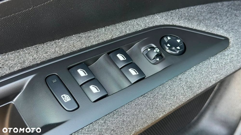 Peugeot 3008 BlueHDi 130 Stop & Start EAT8 Active - 26