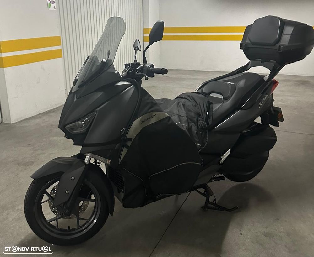 Yamaha X-Max - 1