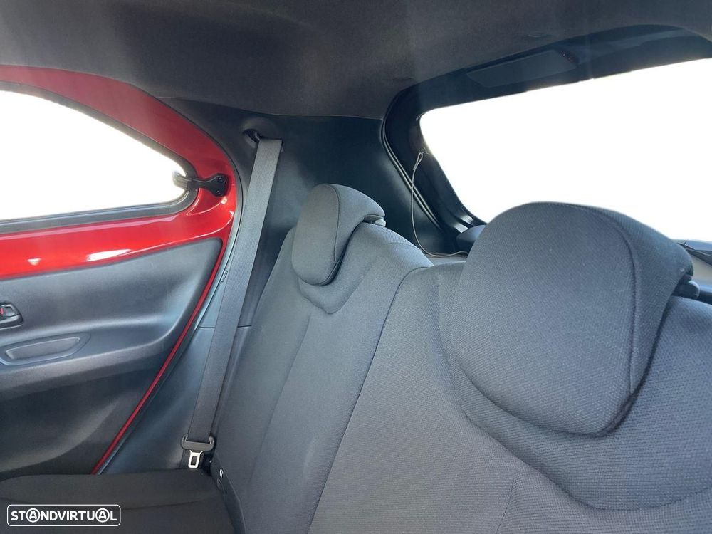 Toyota Aygo X 1.0 Pulse - 12