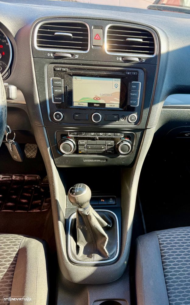 VW Golf Variant 1.6 TDi DPF BlueMotion Comfortline - 10