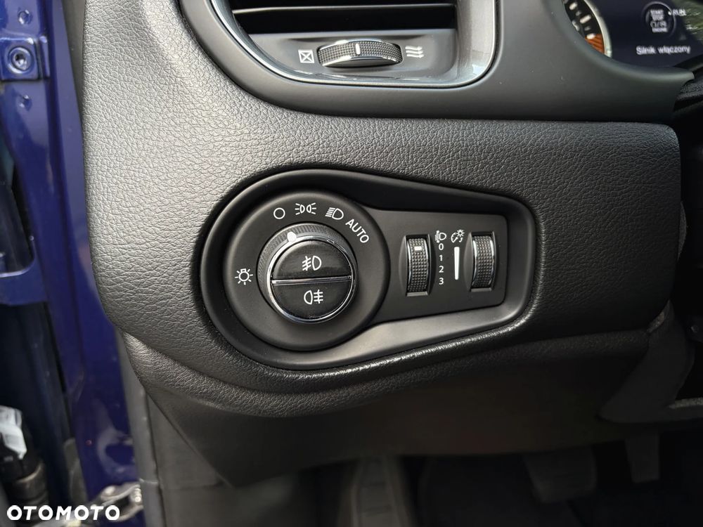 Jeep Renegade 1.3 GSE T4 Turbo Limited FWD S&S - 32